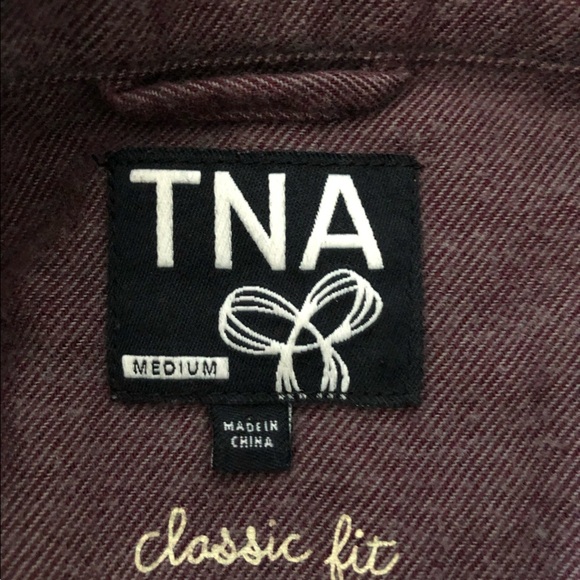 Aritzia TNA Light Maroon Button Down Shirt - Picture 4 of 11